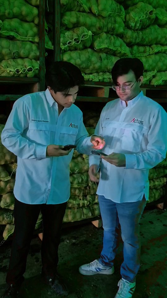 Transformando invernaderos con IoT 🌿